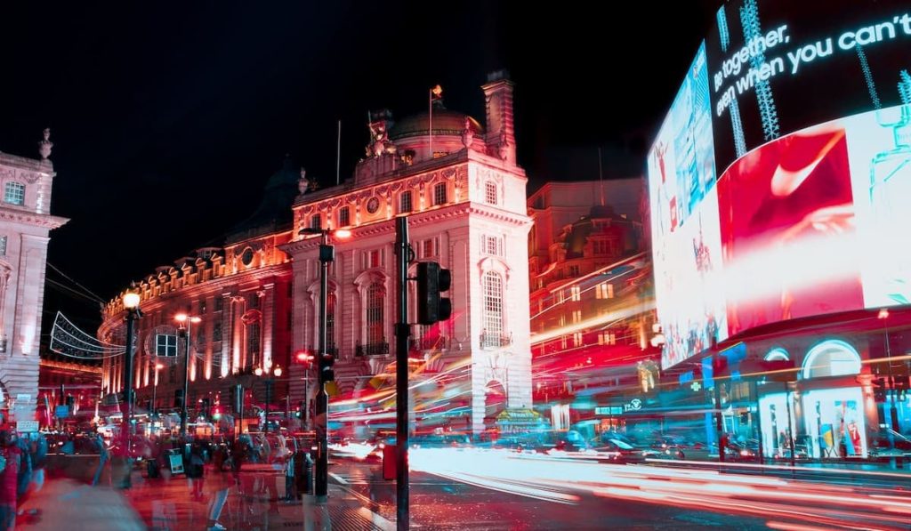1. Imigrar para a Inglaterra qual a forma mais barata